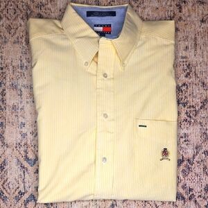 Tommy Hilfiger Men's Vintage Striped Button Down Shirt